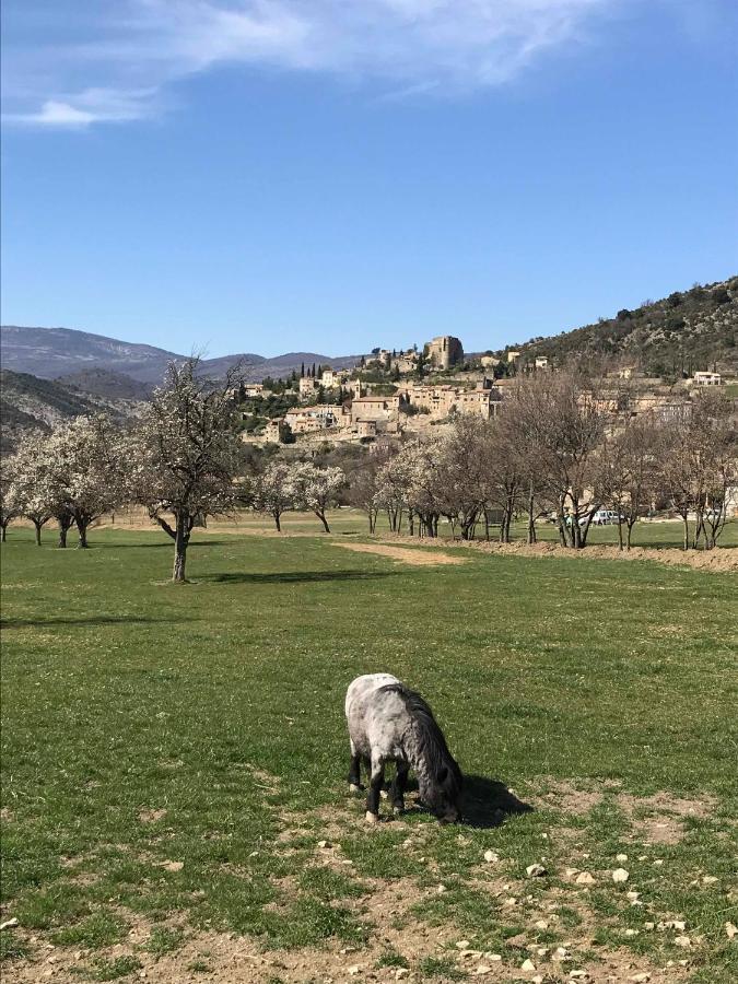 La Tour De Guet Lejlighedshotel Montbrun-les-Bains Værelse billede